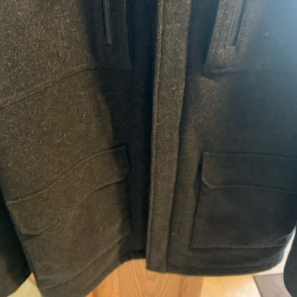 Victorinoz MENS wool coat size Large - Picture 9 of 9